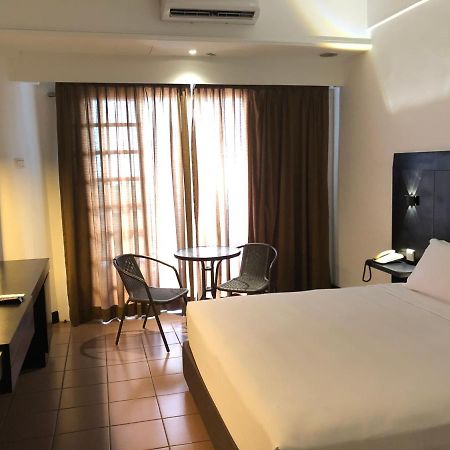 Flamingo Hotel By The Lake, Kuala Lumpur Ampang  Zewnętrze zdjęcie